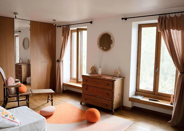 Maison De Charme Avec Vue Exceptionnelle Monteils (Aveyron)